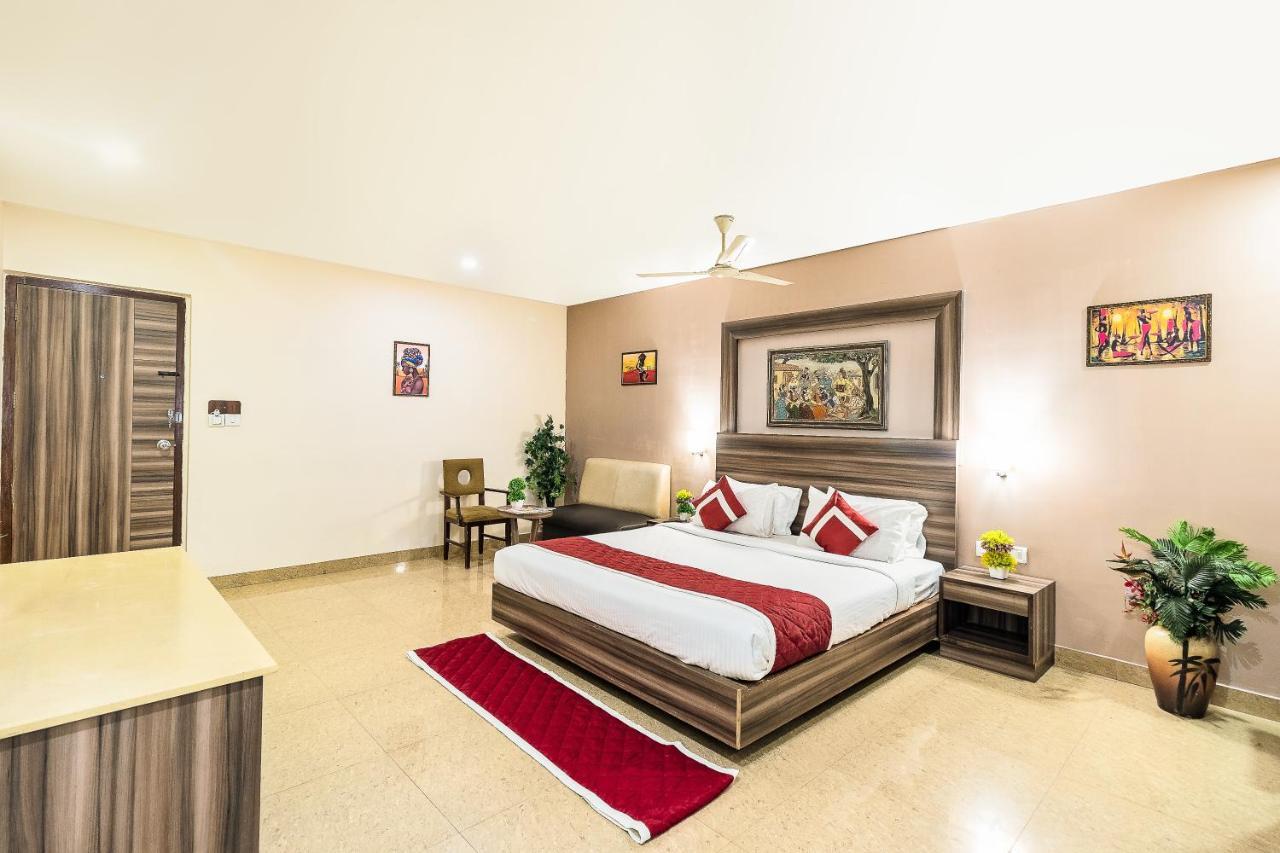 Hotel Octave La Sara Vista à Bangalore Extérieur photo