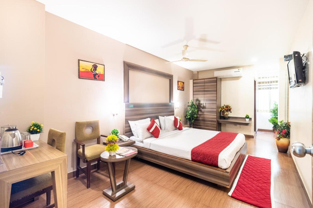 Hotel Octave La Sara Vista à Bangalore Extérieur photo